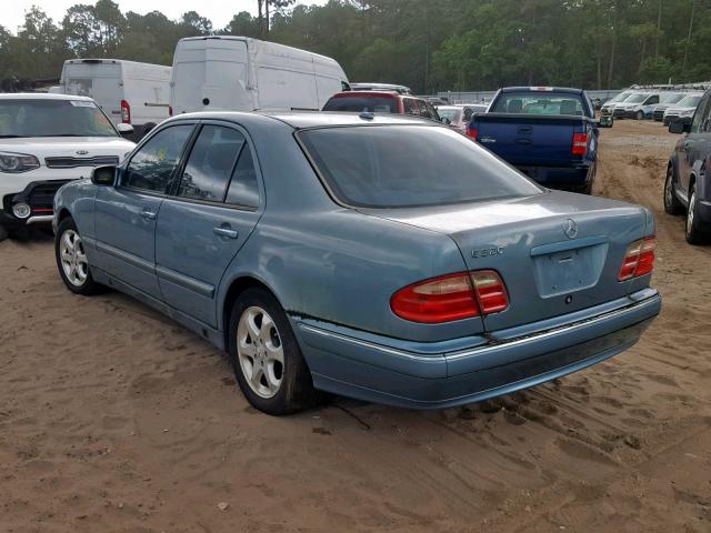 WDBJF65J02B438479 - 2002 MERCEDES-BENZ E 320 BLUE photo 3