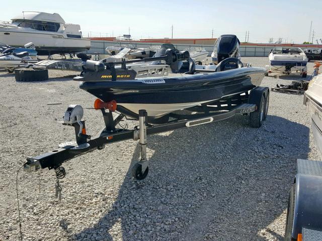 LJE02102D212 - 2012 LEGE BASSBOAT TWO TONE photo 2