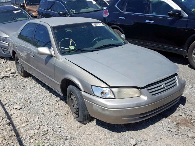 JT2BG22K3W0143377 - 1998 TOYOTA CAMRY CE GRAY photo 1