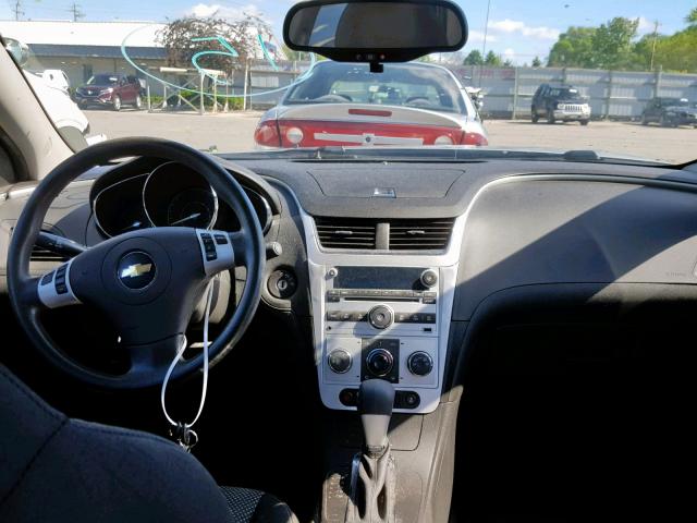 1G1ZC5E09CF106493 - 2012 CHEVROLET MALIBU 1LT SILVER photo 9