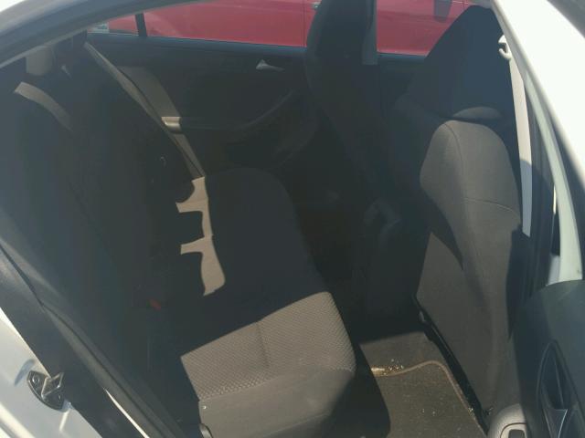 3VW2K7AJ8DM281032 - 2013 VOLKSWAGEN JETTA BASE 白色 照片 6