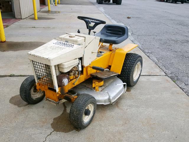 0350003U033828 - 1981 CUB CADET YELLOW photo 2