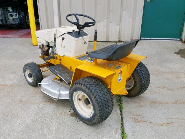 0350003U033828 - 1981 CUB CADET YELLOW photo 3