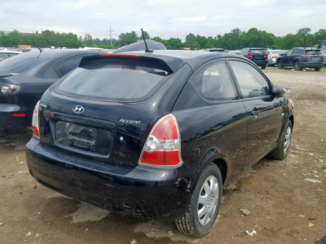 KMHCM36C58U090752 - 2008 HYUNDAI ACCENT GS BLACK photo 4