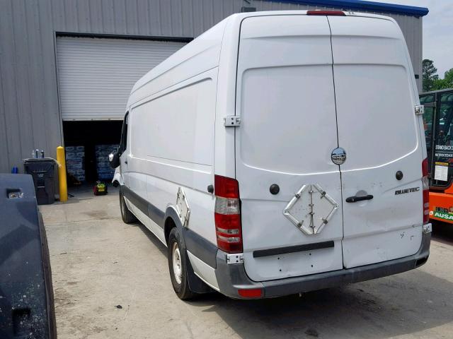 WD3PE8CB4B5575164 - 2011 MERCEDES-BENZ SPRINTER 2 WHITE photo 3