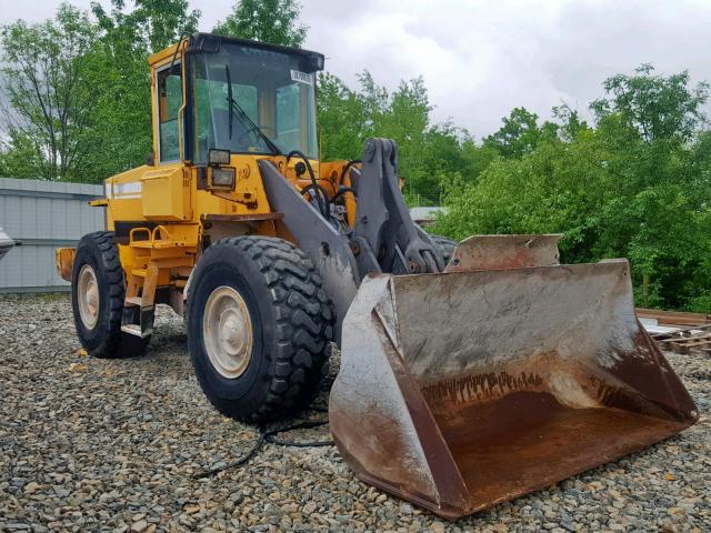 L90CV62525 - 1997 VOLVO L90C YELLOW photo 1