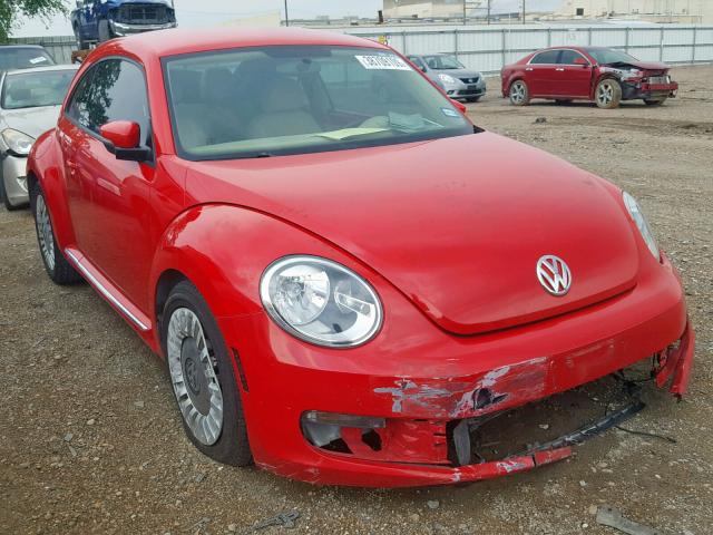 3VWJX7AT5DM679572 - 2013 VOLKSWAGEN BEETLE RED photo 1