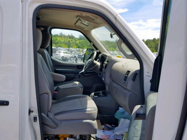 1N6BF0KM1FN803447 - 2015 NISSAN NV 1500 WHITE photo 5