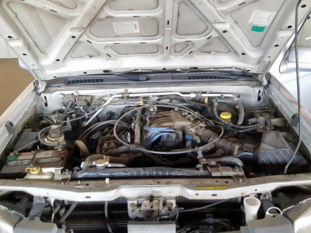 1N6ED27T41C301373 - 2001 NISSAN FRONTIER C SILVER photo 7