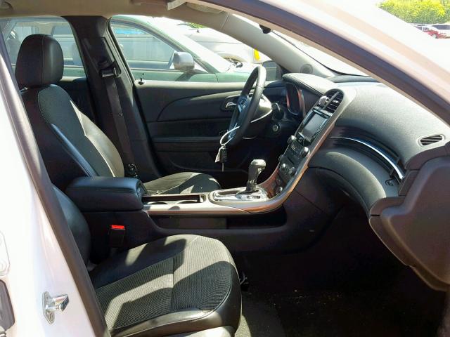 1G11D5RR9DF105820 - 2013 CHEVROLET MALIBU 1LT 白色 照片 5