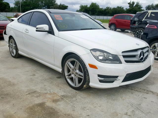 WDDGJ4HB9DG060242 - 2013 MERCEDES-BENZ C 250 WHITE photo 1