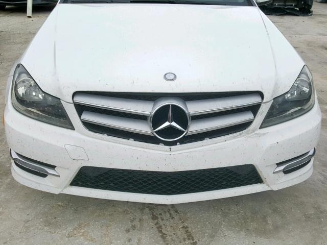 WDDGJ4HB9DG060242 - 2013 MERCEDES-BENZ C 250 WHITE photo 9