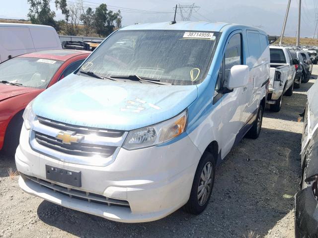 3N63M0ZN3FK722190 - 2015 CHEVROLET CITY EXPRE WHITE photo 2