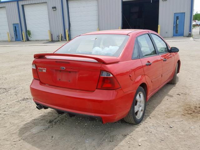 1FAHP34N17W108453 - 2007 FORD FOCUS ZX4 RED photo 4