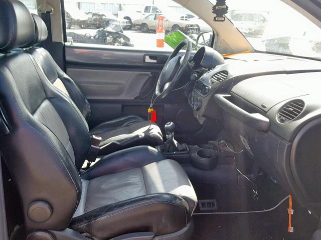 3VWFE21C73M412835 - 2003 VOLKSWAGEN NEW BEETLE ნაცრისფერი ფოტო 5