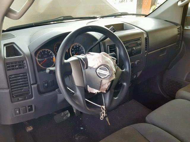 1N6AA0EJXEN509538 - 2014 NISSAN TITAN S SILVER photo 9