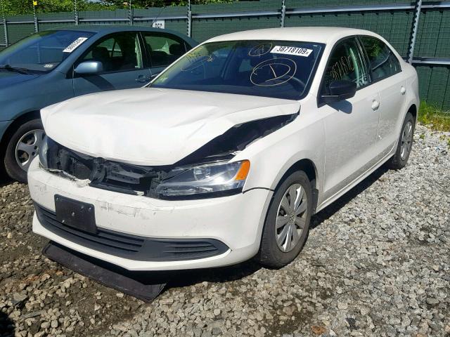 3VW2K7AJ3DM391003 - 2013 VOLKSWAGEN JETTA BASE WHITE photo 2