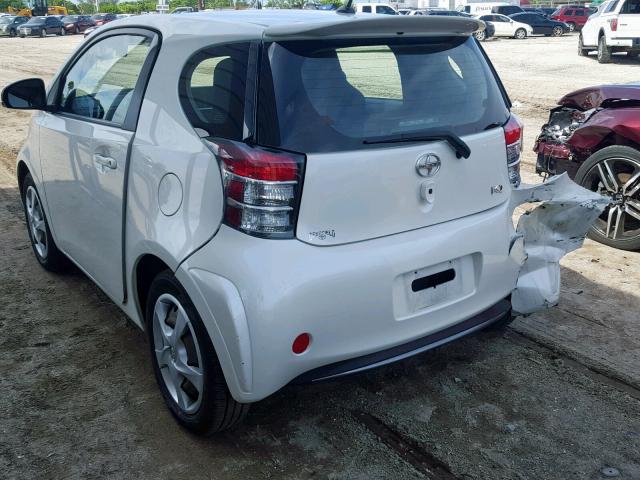 JTNJJXB05CJ010718 - 2012 TOYOTA SCION IQ WHITE photo 3