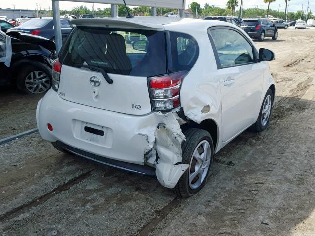 JTNJJXB05CJ010718 - 2012 TOYOTA SCION IQ WHITE photo 4