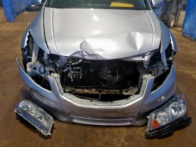 1HGCP2F42CA228578 - 2012 HONDA ACCORD LXP SILVER photo 9