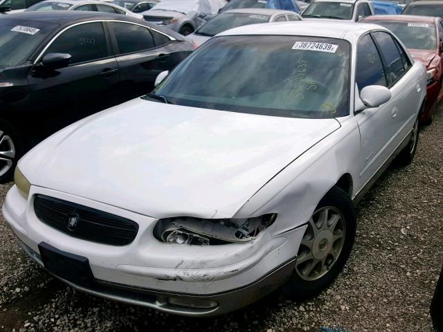 2G4WF5219W1508231 - 1998 BUICK REGAL GS WHITE photo 2