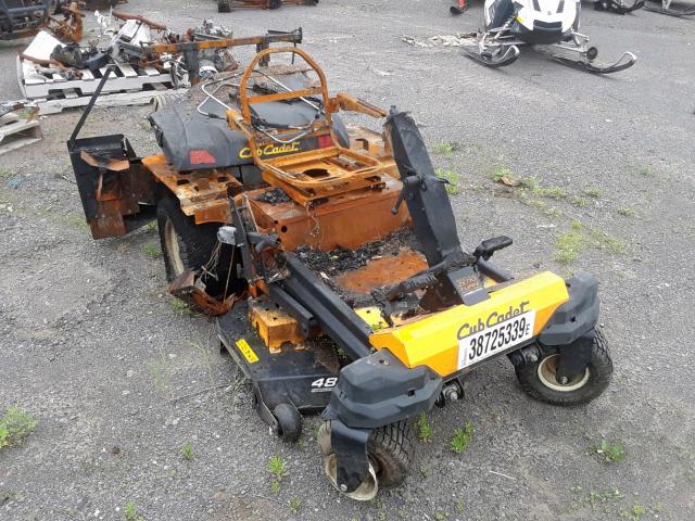 00000011111111111 - 2000 CUB CADET YELLOW photo 1