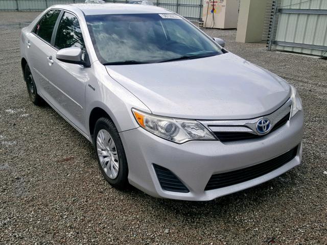 4T1BD1FK9DU065046 - 2013 TOYOTA CAMRY HYBR SILVER photo 1