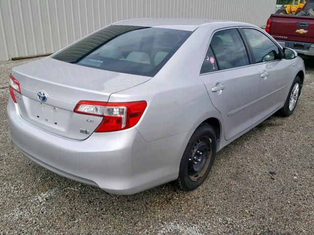 4T1BD1FK9DU065046 - 2013 TOYOTA CAMRY HYBR SILVER photo 4