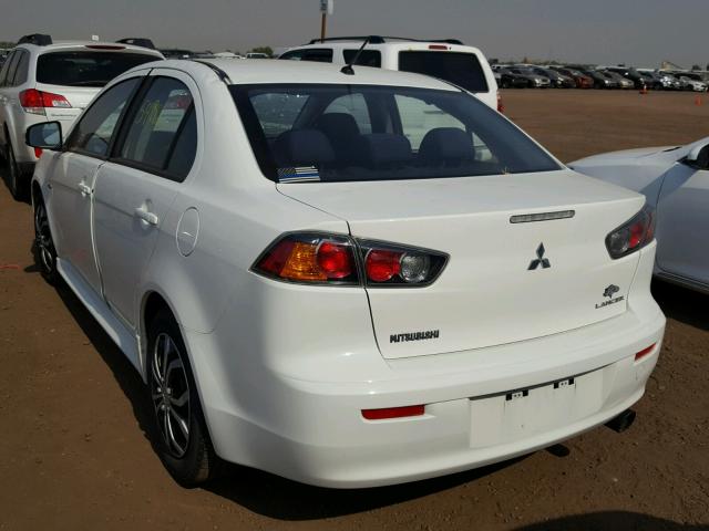 JA32U2FU6FU015069 - 2015 MITSUBISHI LANCER ES WHITE photo 3