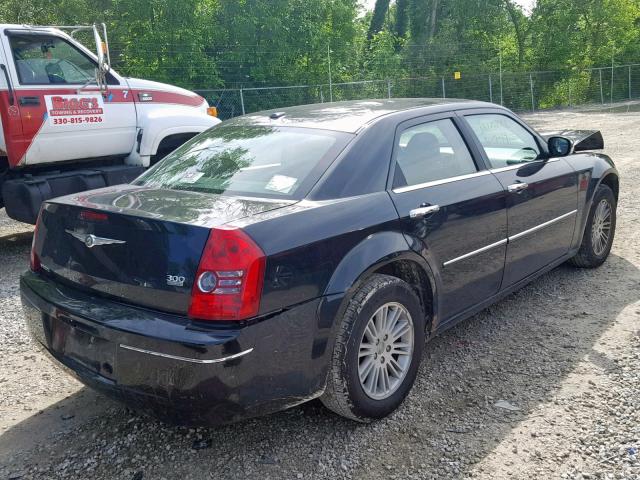 2C3CA5CV3AH139944 - 2010 CHRYSLER 300 TOURIN BLACK photo 4