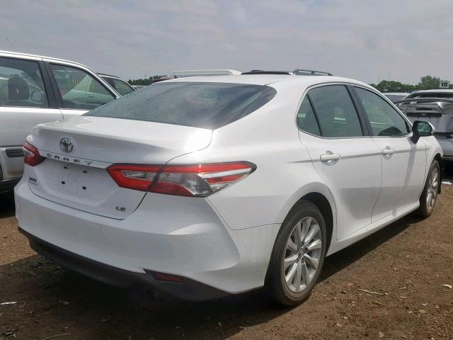 4T1B11HK5JU038671 - 2018 TOYOTA CAMRY LE A WHITE photo 4