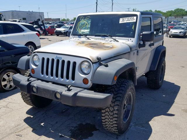 1J4FA241X9L739601 - 2009 JEEP WRANGLER X SILVER photo 2