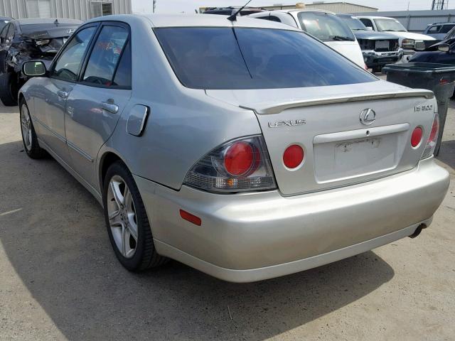 JTHBD192840082975 - 2004 LEXUS IS 300 SILVER photo 3