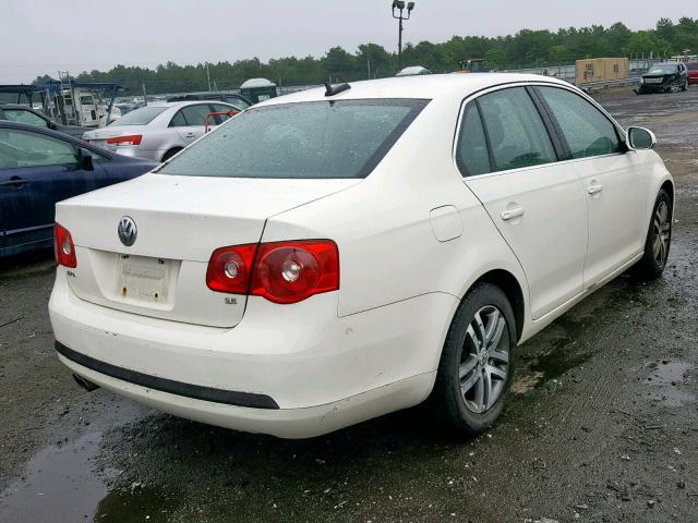 3VWSG71KX6M801115 - 2006 VOLKSWAGEN JETTA 2.5 WHITE photo 4