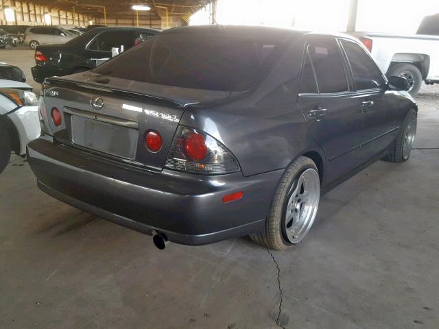 JTHBD192520061160 - 2002 LEXUS IS 300 GRAY photo 4