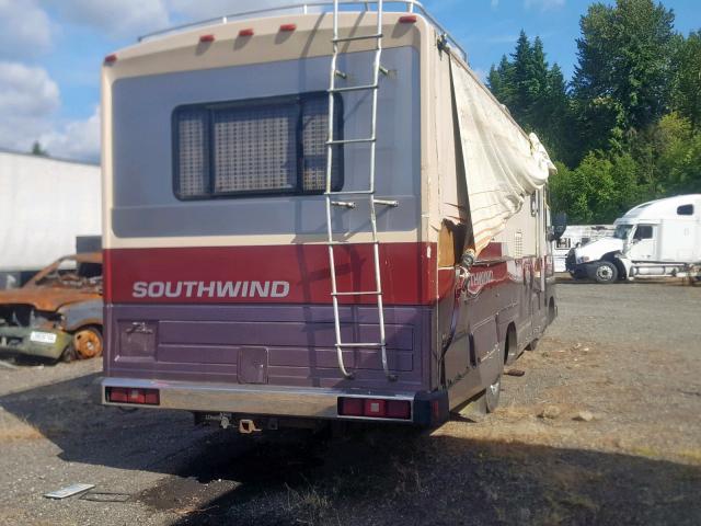 1GBKP37W5K3303233 - 1989 FLEETWOOD SOUTHWIND SILVER photo 4