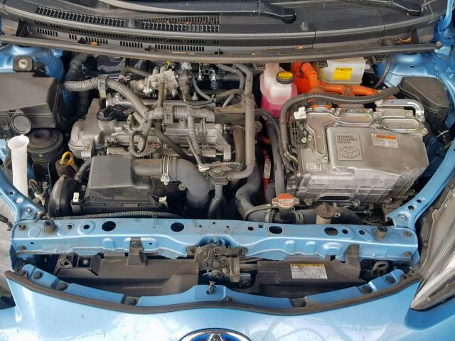 JTDKDTB35G1133704 - 2016 TOYOTA PRIUS C BLUE photo 7