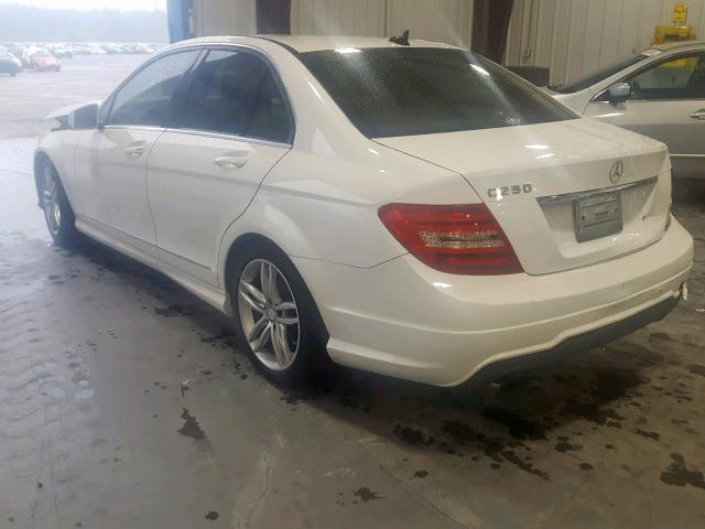 WDDGF4HB0DR262635 - 2013 MERCEDES-BENZ C 250 WHITE photo 3