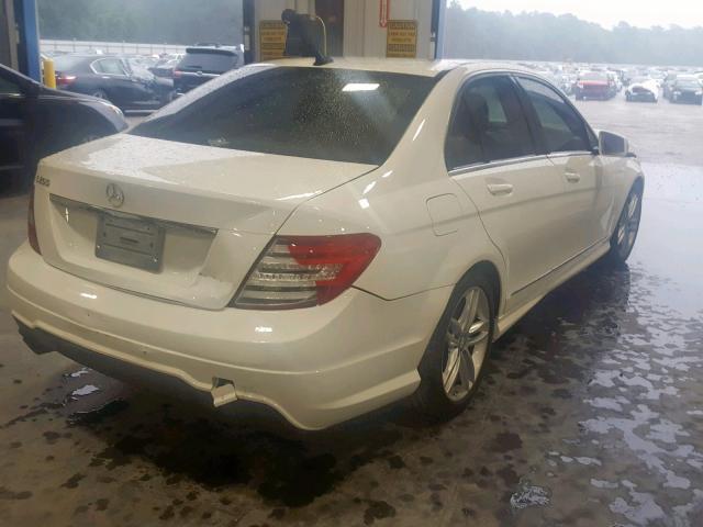 WDDGF4HB0DR262635 - 2013 MERCEDES-BENZ C 250 WHITE photo 4