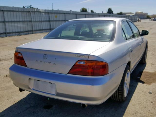 19UUA5659XA047063 - 1999 ACURA 3.2TL SILVER photo 4