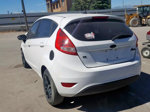 3FADP4EJ4CM221971 - 2012 FORD FIESTA SE WHITE photo 3