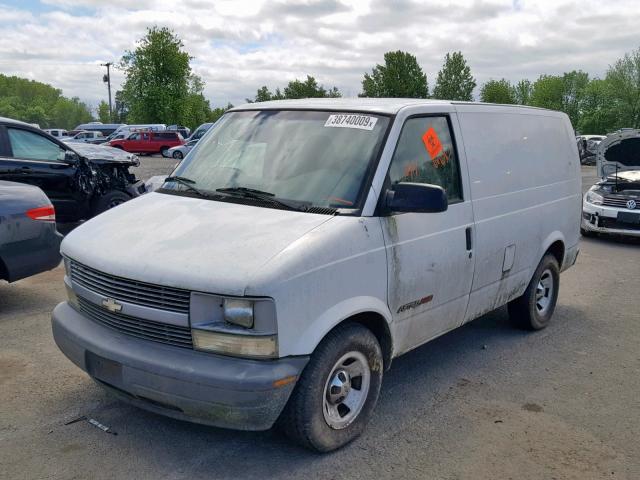 1GCDL19W71B130353 - 2001 CHEVROLET ASTRO WHITE photo 2