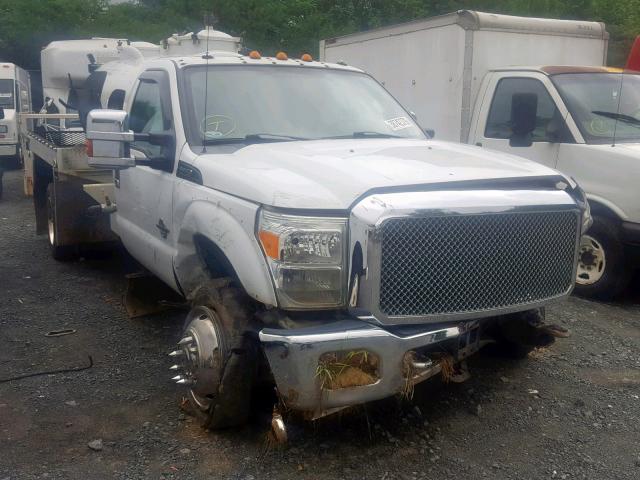 1FDUF5GT6CEB69536 - 2012 FORD F550 SUPER WHITE photo 1