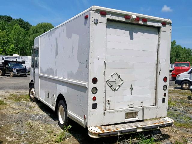 4UZM44E20T2111451 - 1996 FREIGHTLINER CHASSIS M WHITE photo 3