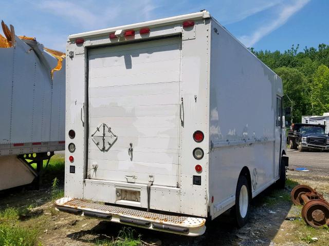 4UZM44E20T2111451 - 1996 FREIGHTLINER CHASSIS M WHITE photo 4