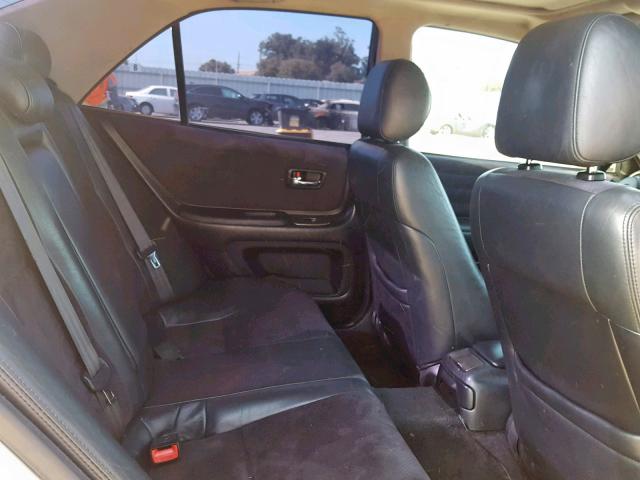 JTHBD182110023067 - 2001 LEXUS IS 300 GRAY photo 6