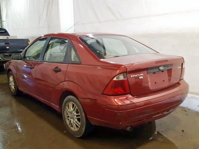 1FAFP34N35W197639 - 2005 FORD FOCUS ZX4 RED photo 3