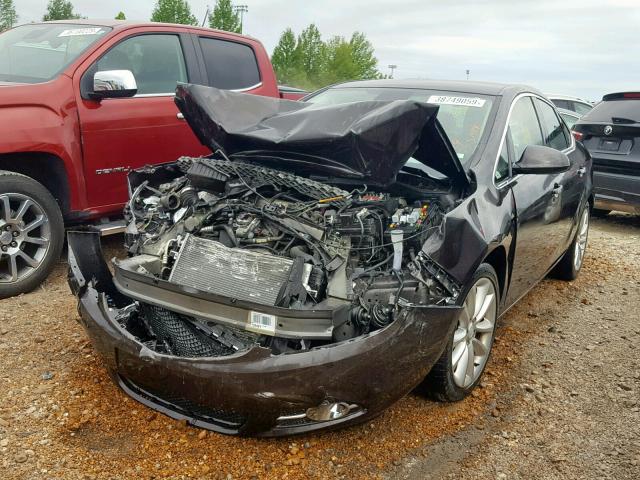 1G4PP5SK1D4124780 - 2013 BUICK VERANO BROWN photo 2