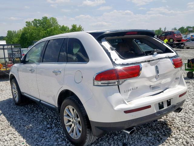 2LMDJ6JK8DBL03047 - 2013 LINCOLN MKX WHITE photo 3