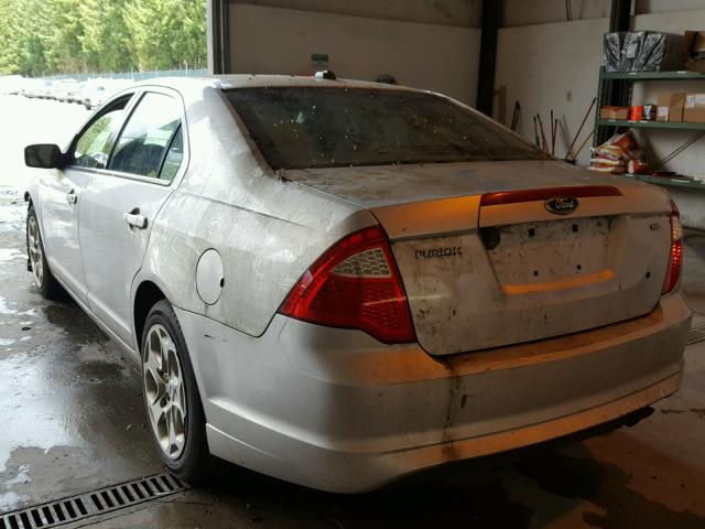 3FAHP0HA0BR184859 - 2011 FORD FUSION SE SILVER photo 3